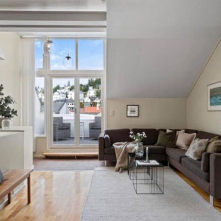 Spacious Central Apartment Tromsø Buitenkant foto